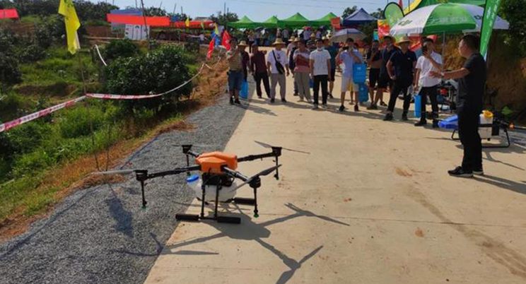 Agricultural drone manufacturers help rural revitalization, unmanned flight prevention to get rich and get rid of poverty