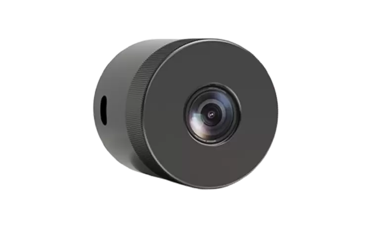 Low-light-level full-color night vision camera module