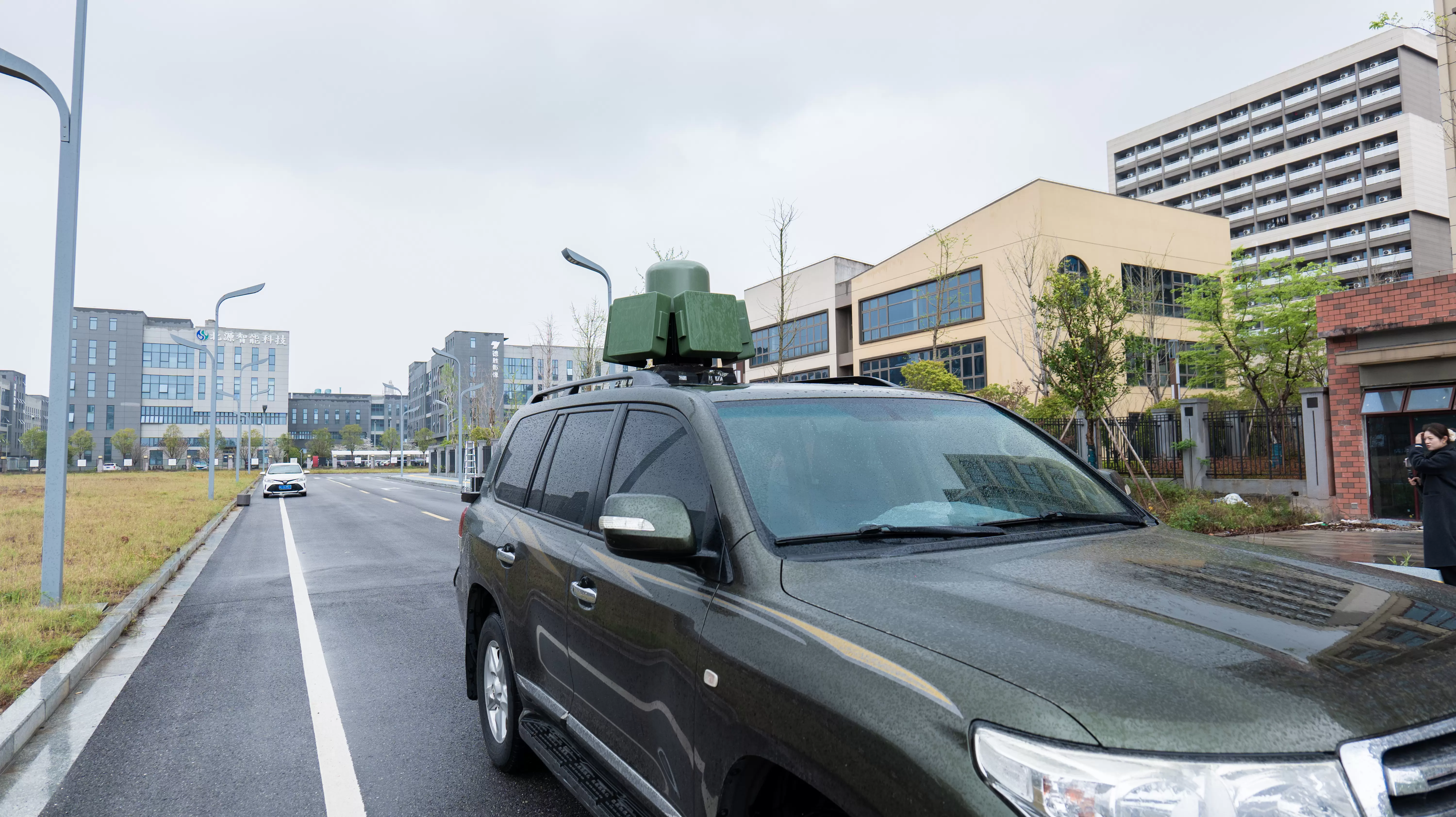 DR100-AB Vehicle-mounted Drone Detection and Jamming Equipment