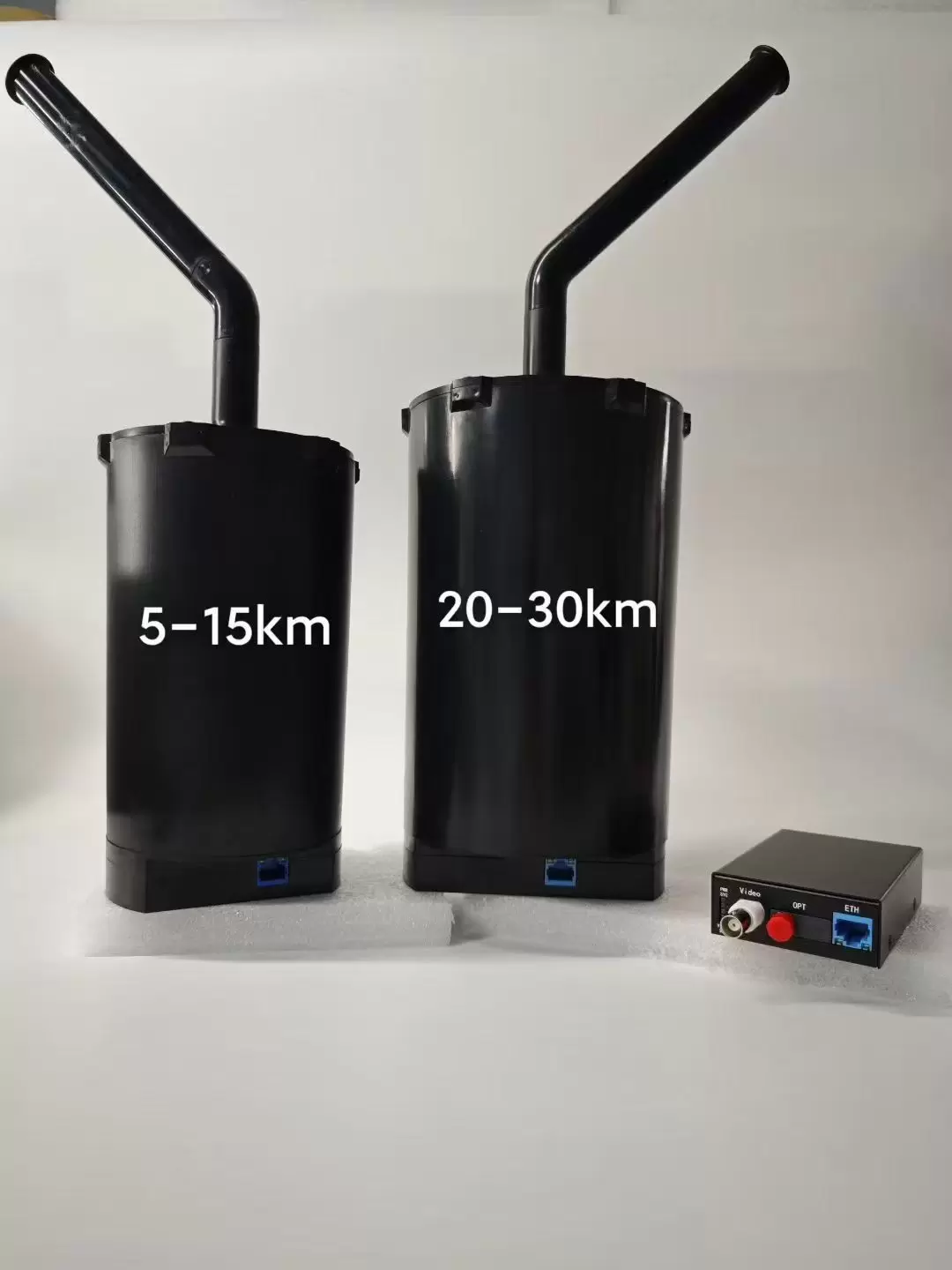 Drones equipped with fiber optic spools for 3km, 5km, 10km, 15km, 20km, 30km, 40km ranges.