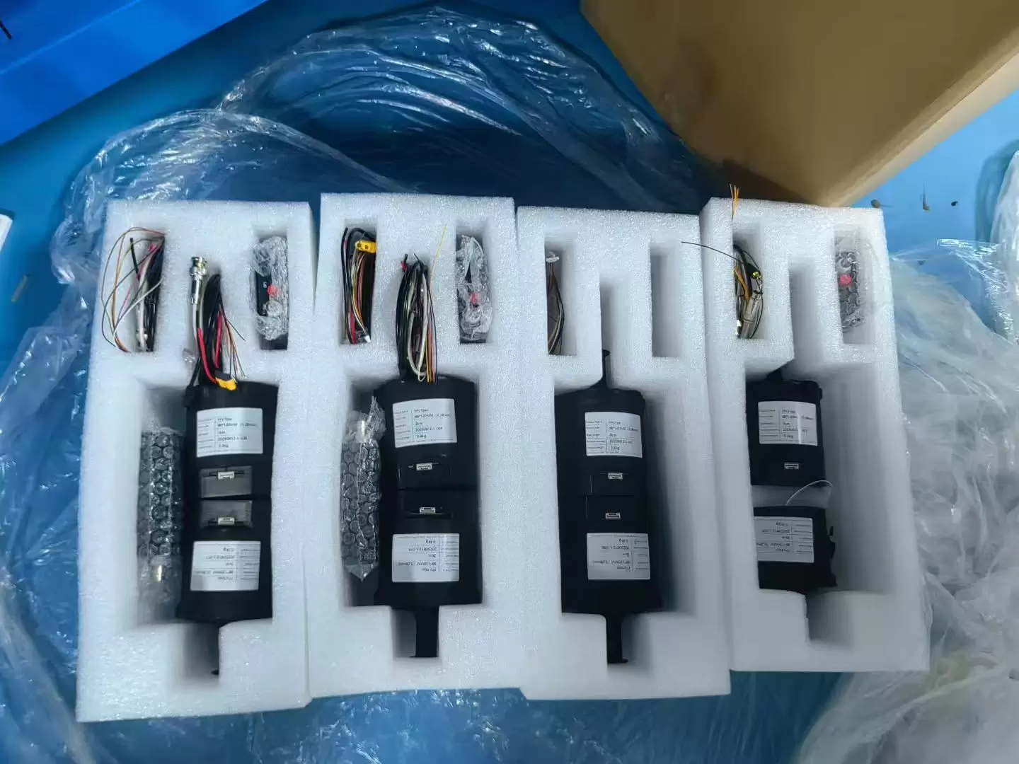 Drones equipped with fiber optic spools for 3km, 5km, 10km, 15km, 20km, 30km, 40km ranges.